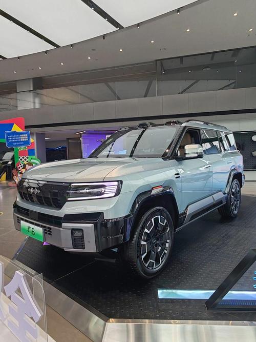 佛山201比亚迪方程豹硬派越野的爆款，英菲尼迪35周年与你共成长